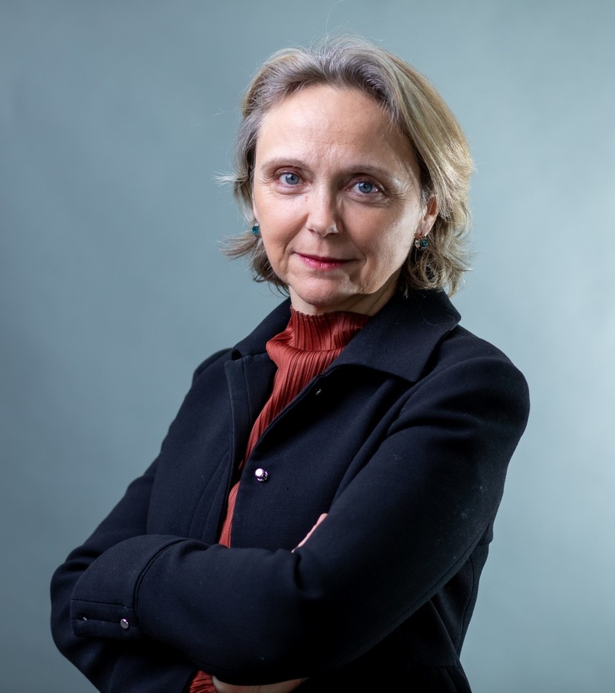 csm_PETELLE_Emmanuelle_officiel_Square_d9a9aec3a8.jpg