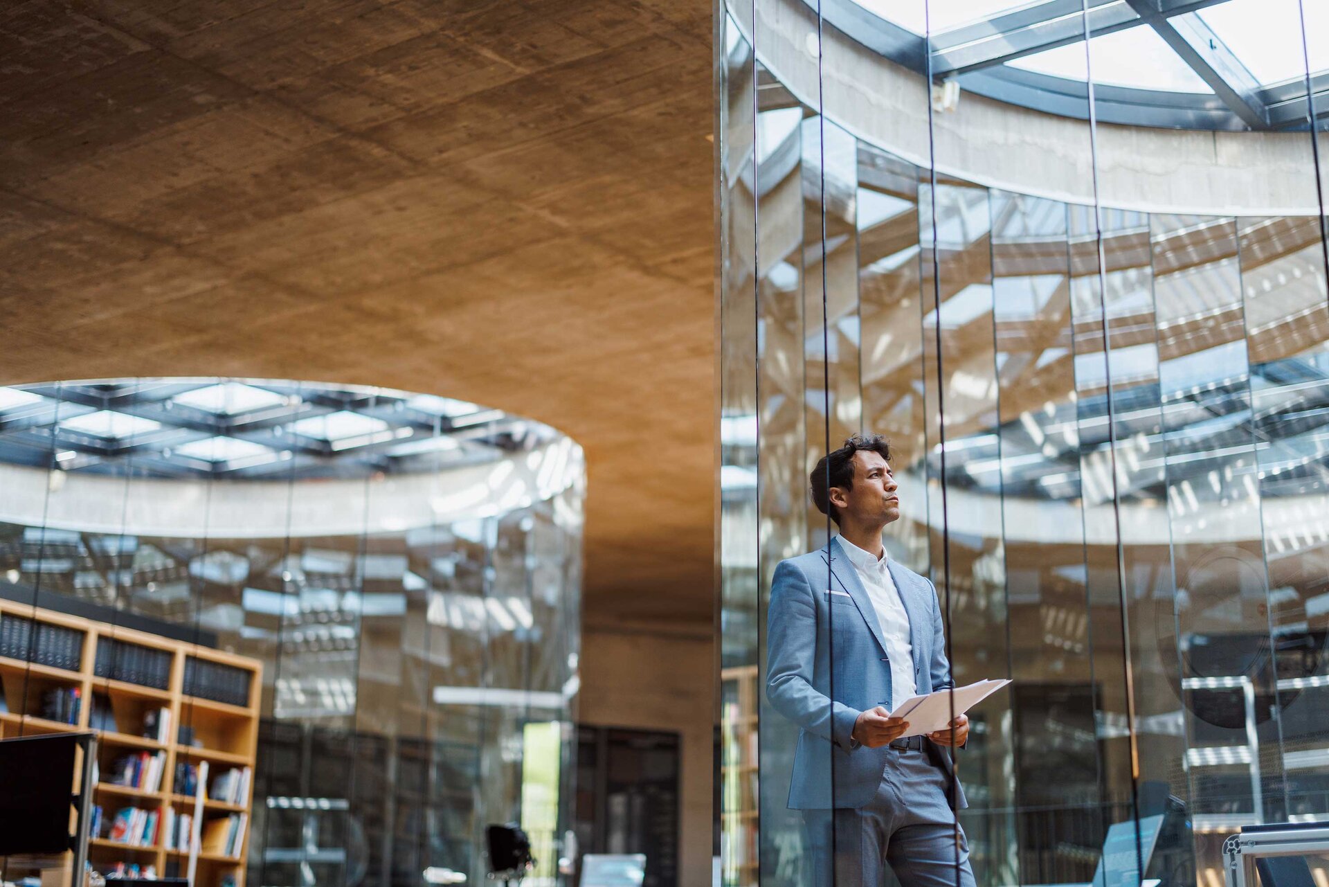 {Solutions Wholesale} pour les Corporates et les Institutions Financières